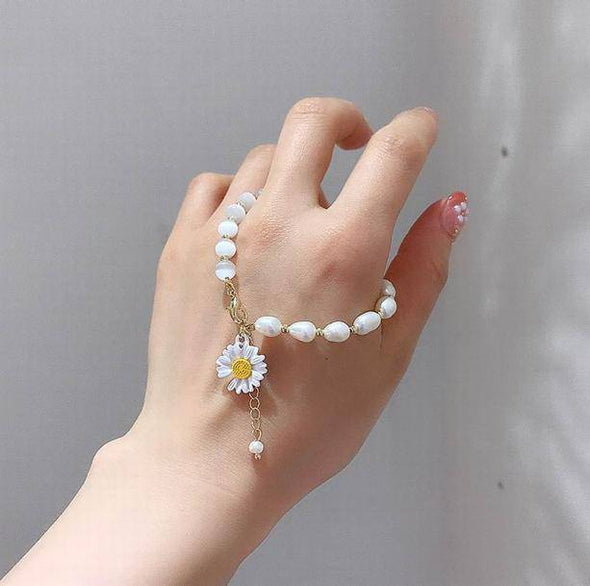 Daisy Flower Bracelet - All Things Rainbow