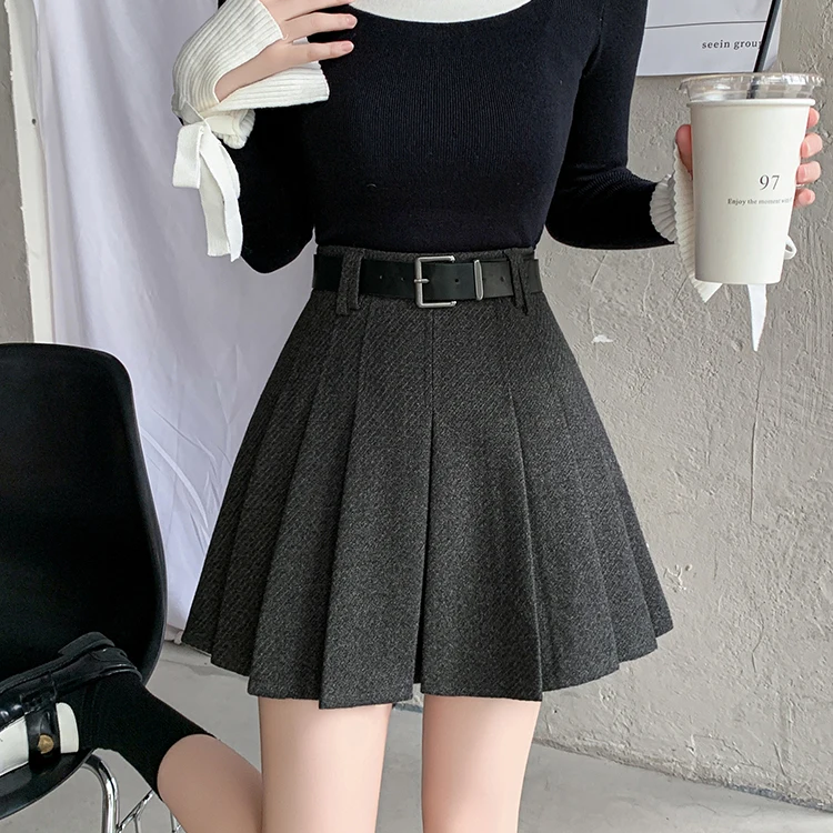 Vintage Tweed Pleated Skirt – Dark Academia Fashion