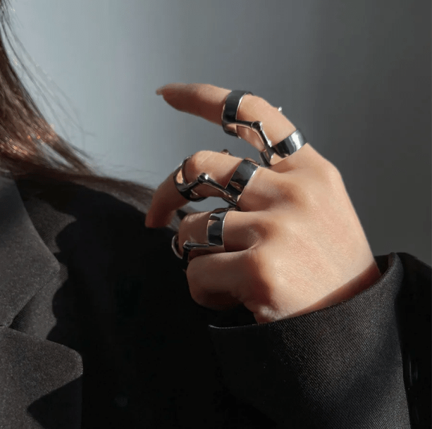 Grunge Knuckle Ring - All Things Rainbow