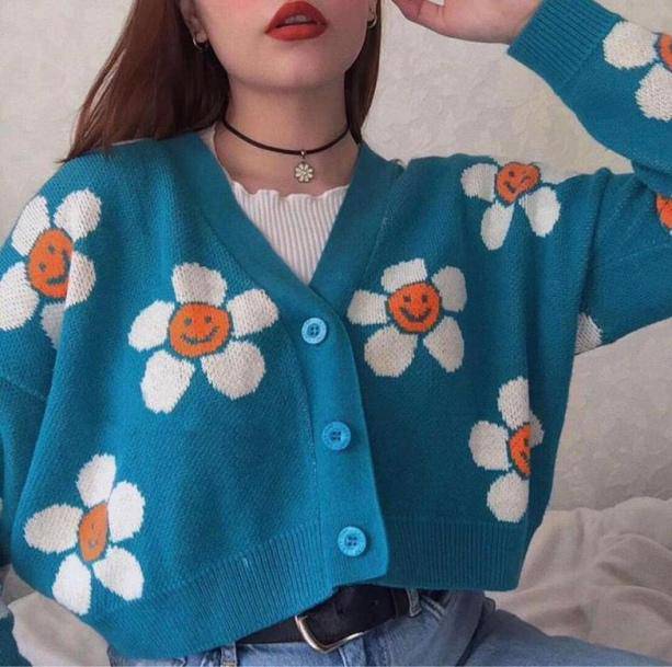 Vintage Style Floral Sweater - All Things Rainbow