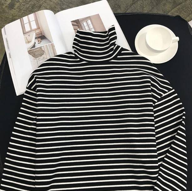 Black & White Turtleneck | Aesthetic Apparel