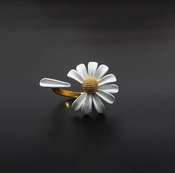 Daisy Flower Ring - All Things Rainbow