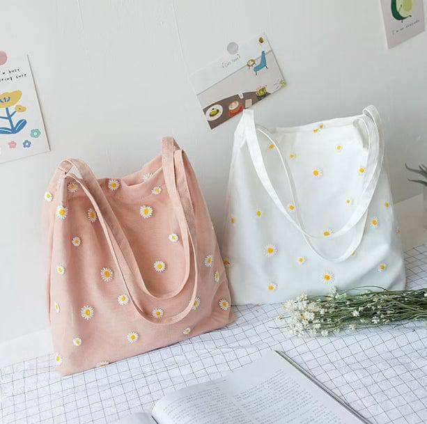 Daisy Embroidered Tote Bag | Aesthetic Bags