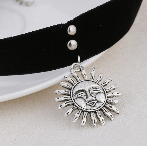 In To The Sun Choker Necklace | Aesthetic Necklace