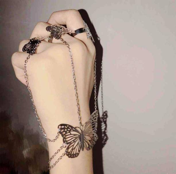 Butterfly Chain Rings | Aesthetic Rings