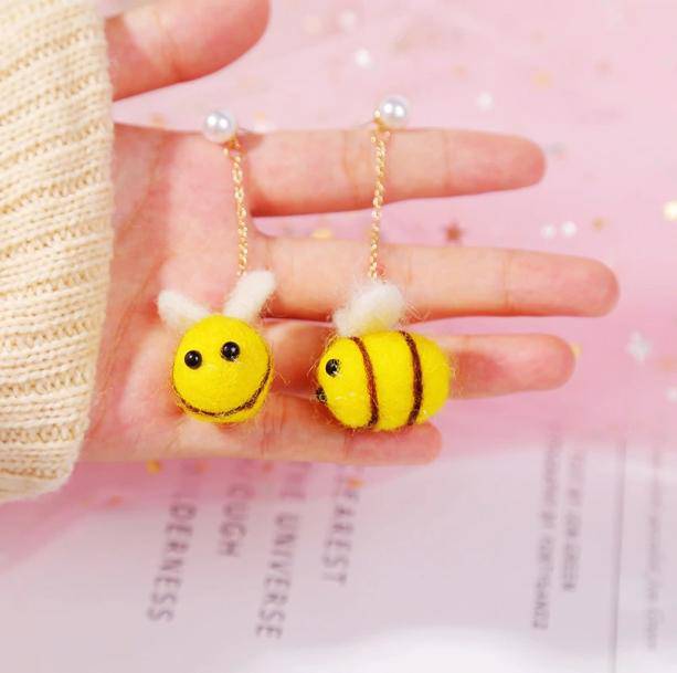 Bumble Bee Earrings | Aesthetic Earrings & Accessories